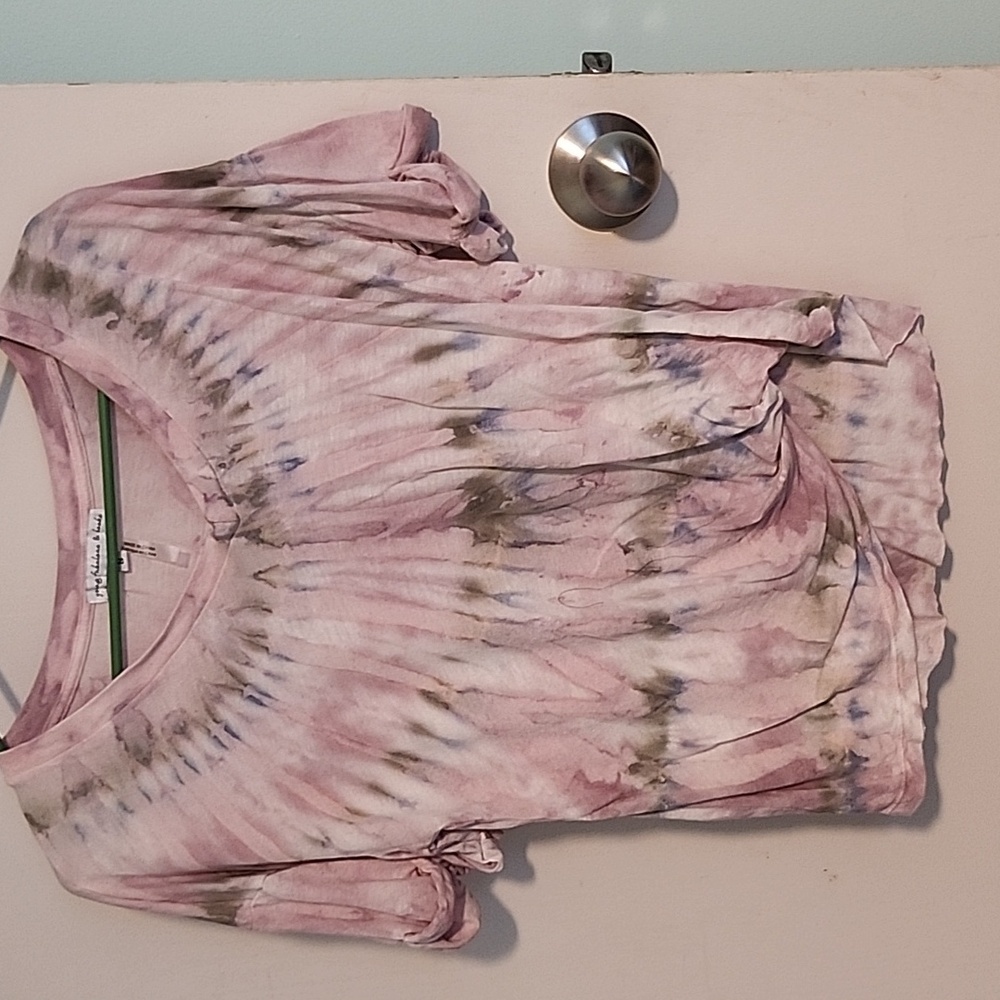 Women's young fabulous &broke custom tie dye tee size Small (#4089)